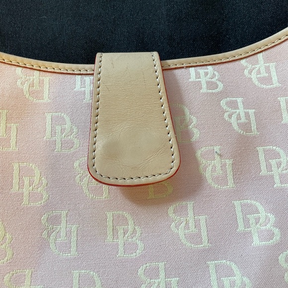 Dooney & Bourke Authentic Vintage Pink Handbag Excellent Condition - Picture 2 of 7